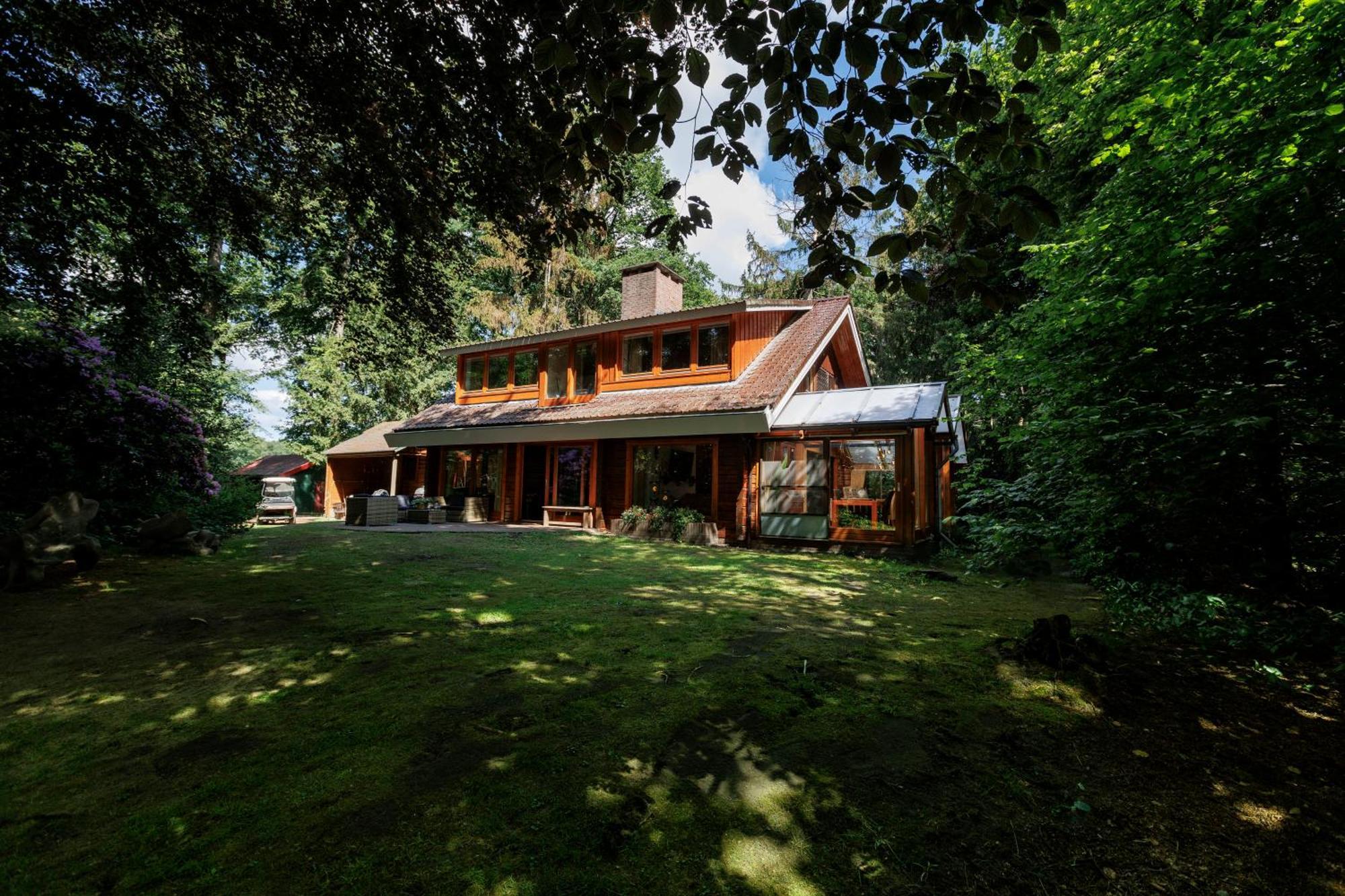 'T Eekhoornnest Villa ซูสท์ ภายนอก รูปภาพ