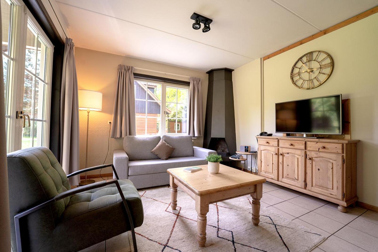 'T Eekhoornnest Villa ซูสท์ ภายนอก รูปภาพ