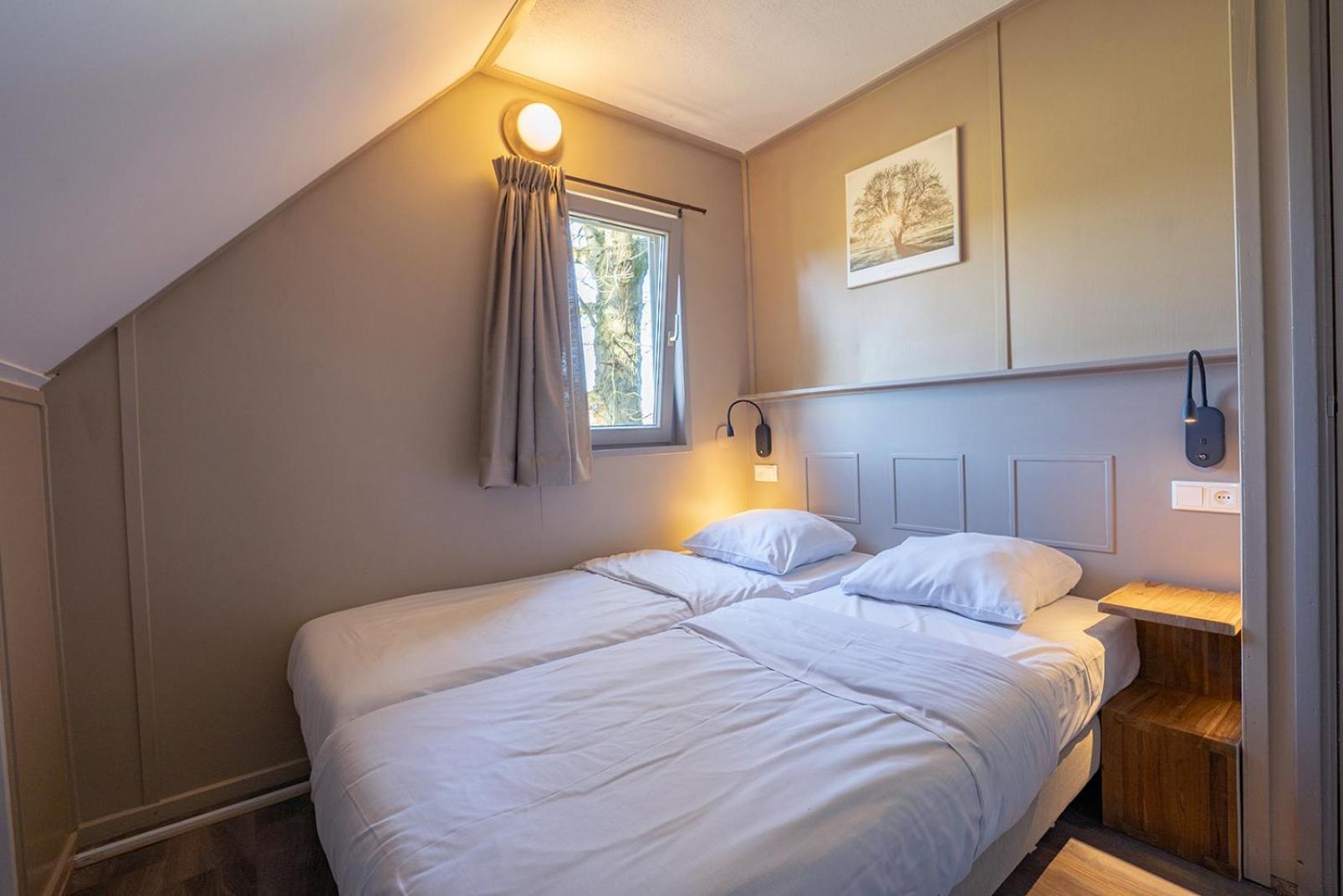 'T Eekhoornnest Villa ซูสท์ ภายนอก รูปภาพ